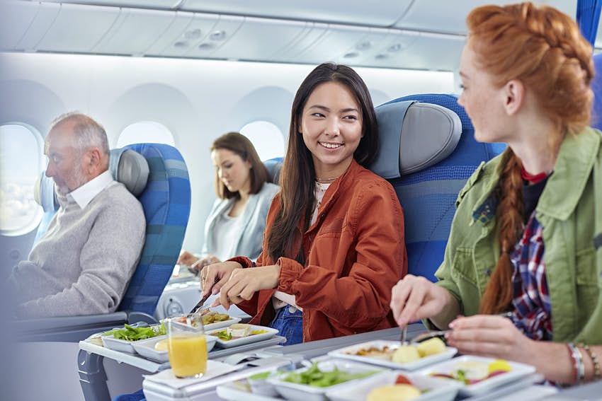 AeroChapter's tweet photo. Airlines use crazy ideas to reduce weight on planes.. https://t.co/2jfdLUikUx https://t.co/XS0nEOOSvK