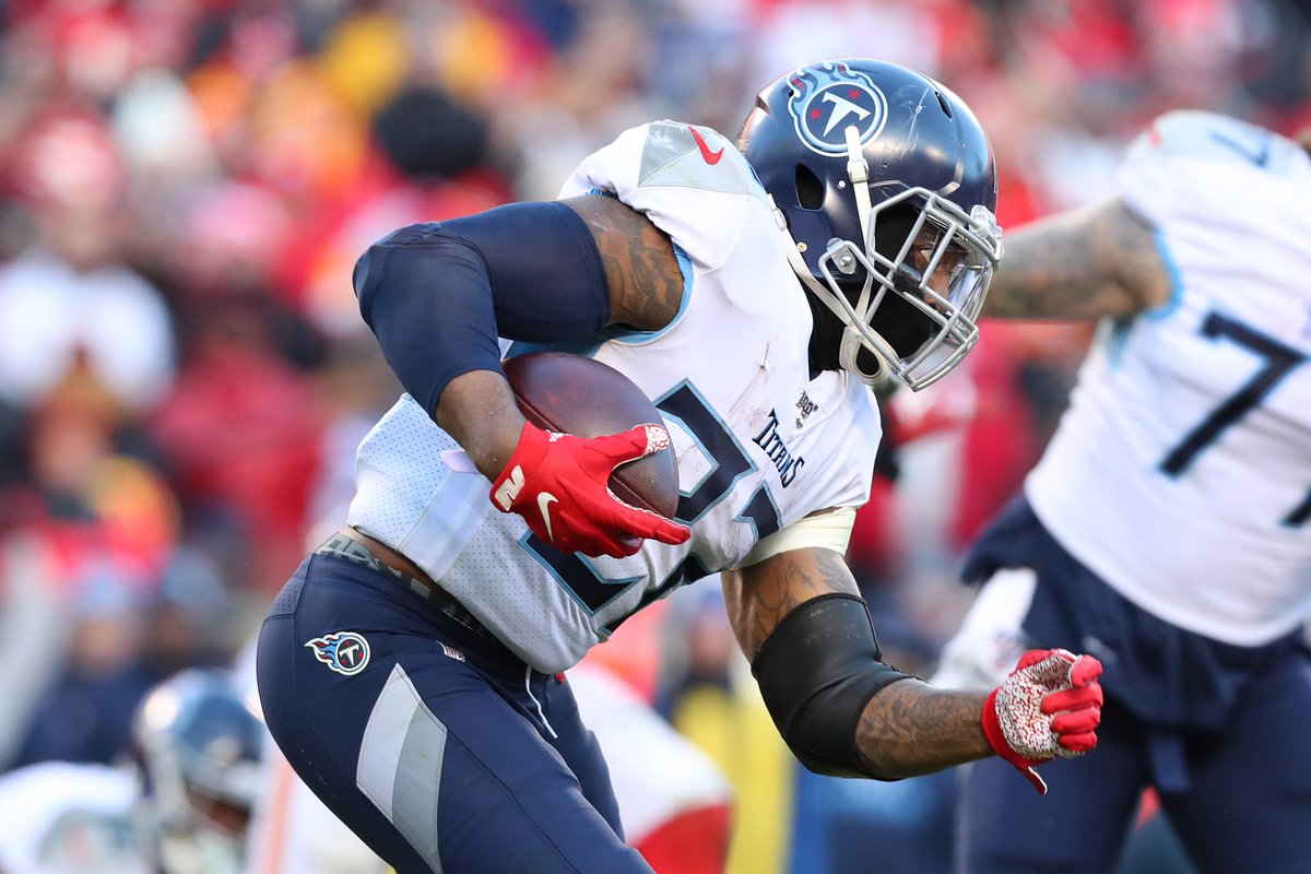 footballaktuell's tweet photo. Etwas mehr Klarheit im Playoffrennen und Derrick Henry rennt weiter allen davon. Der Rückblick auf Woche 14:
.

https://t.co/7uo3MqugUk
.
#rannfl #endzn https://t.co/7tkjbSUIgc