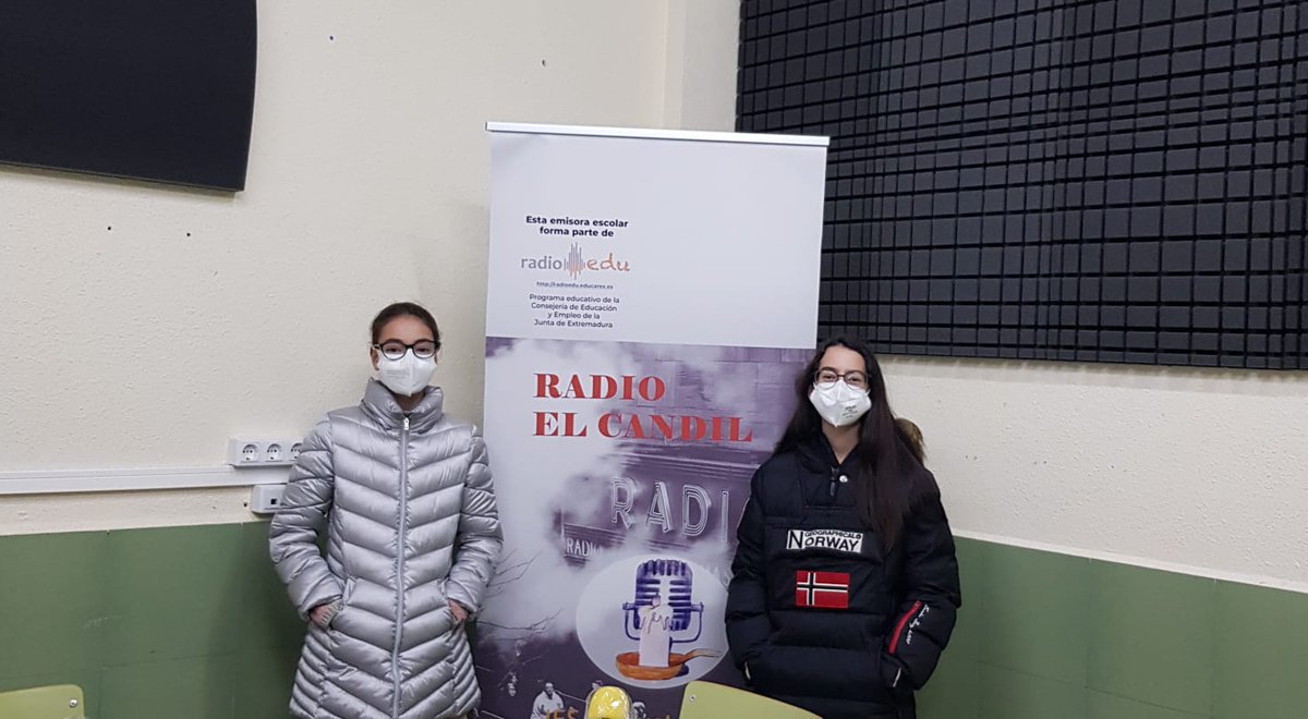 Las alumnas Fátima Bollo Murillo y Valeria Macías Sánchez de 1º E ESO nos recrean un fragmento dialogado de la obra “Ganas de reñir” de los hermanos Álvarez Quintero. Con él quieren denunciar todo tipo de violencia. <a href="/RadioEdu/">RadioEdu</a> #radioedu
radioedu.educarex.es/radioelcandil/…