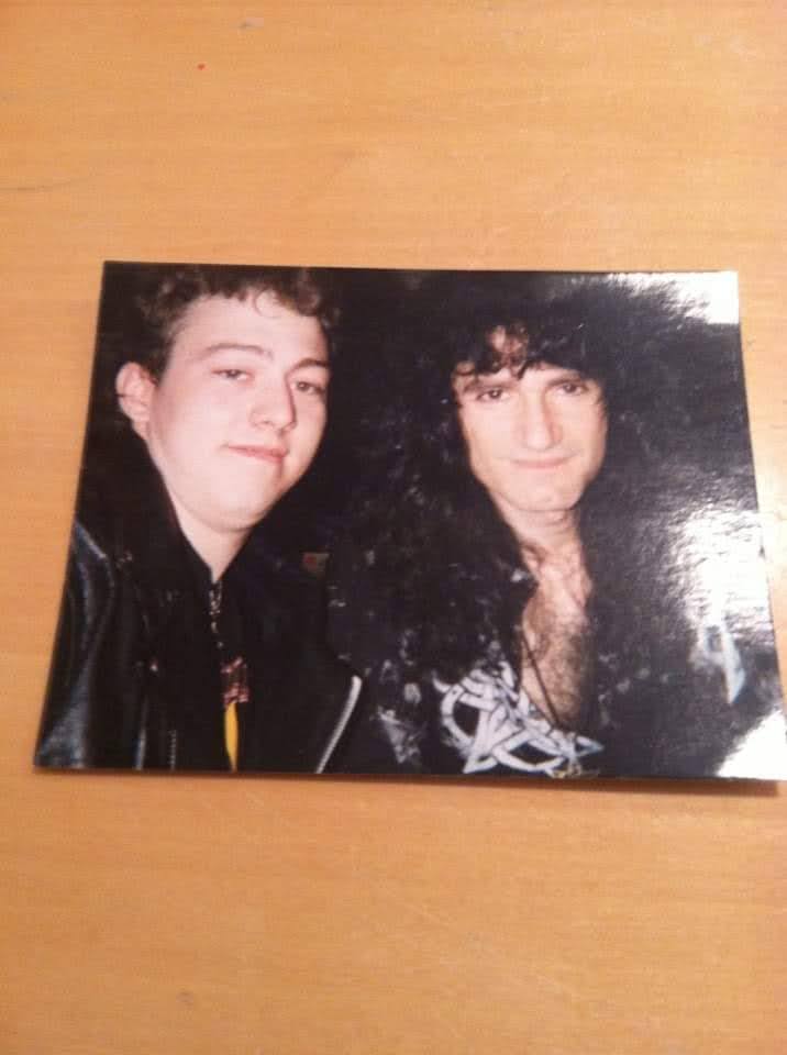 Happy 67 birthday to Bruce kulick I met him at lang music guitar shop in 1993. 