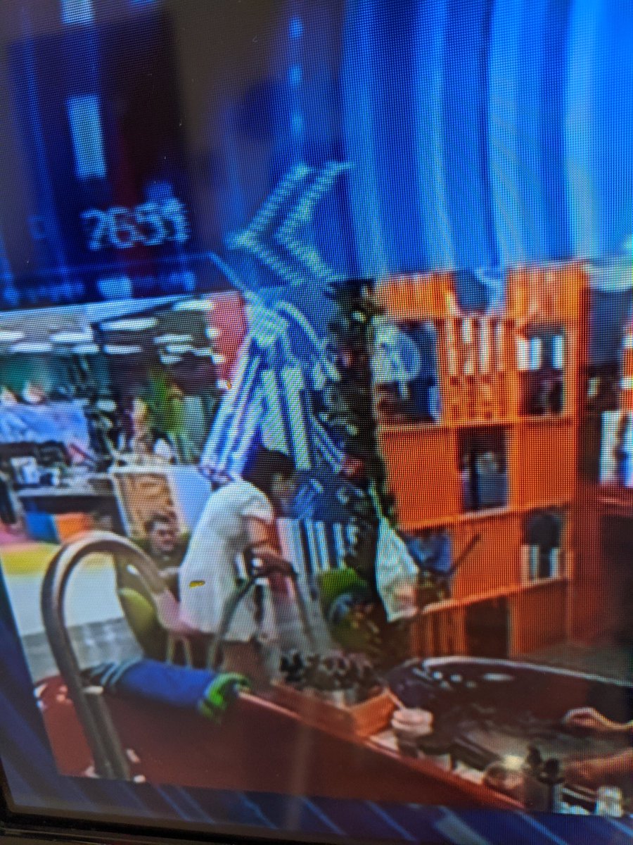 FilippoViti's tweet photo. Ora è DIVENUTA nfermiera #GFVIP https://t.co/MPOdoVsBHu