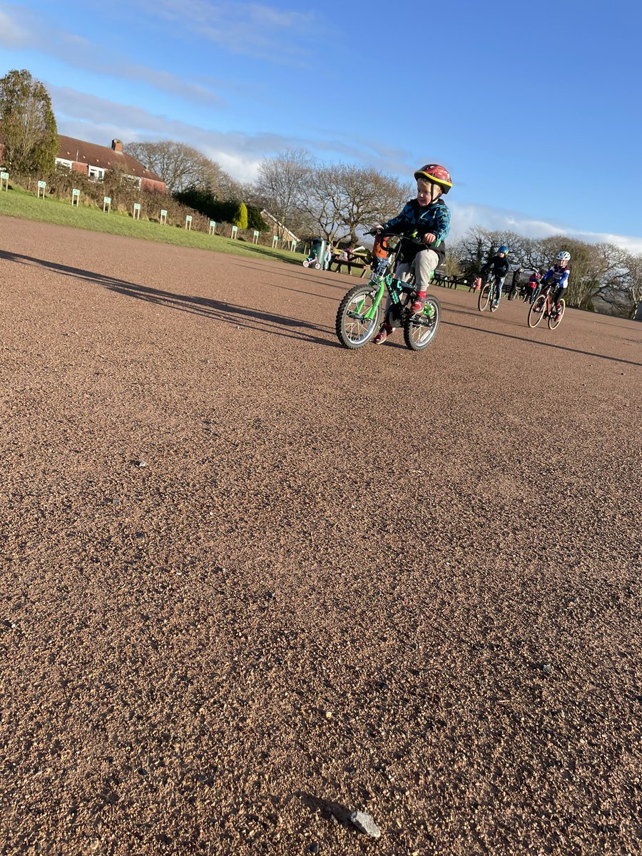 GowerRiders's tweet photo. YES.......we pinched the ☀️☀️☀️ for our Go-Ride session on Saturday!!!! And this lot had great fun. 🚴‍♀️🇳🇱🚴‍♂️🇳🇱

All about SPEED and CONTROL today!!!! https://t.co/e7DuS1PYwX