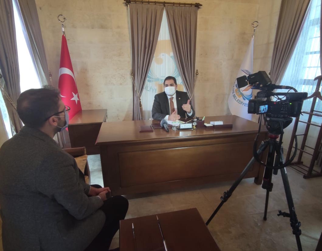 mcanpolatnet's tweet photo. Kovid-19 tedavi sürecimi tamamlayarak, Haliliyeli hemşehrilerime hizmet etmek için görevimize başladık. 

Tedavi sürecimde emeği olan tüm sağlık çalışanlarımıza ve dualarını esirgemeyen hemşehrilerime teşekkür ederim.

Tedavisi devam eden tüm hastalarımıza Allah'tan şifa dilerim. https://t.co/qyKUOQhExK