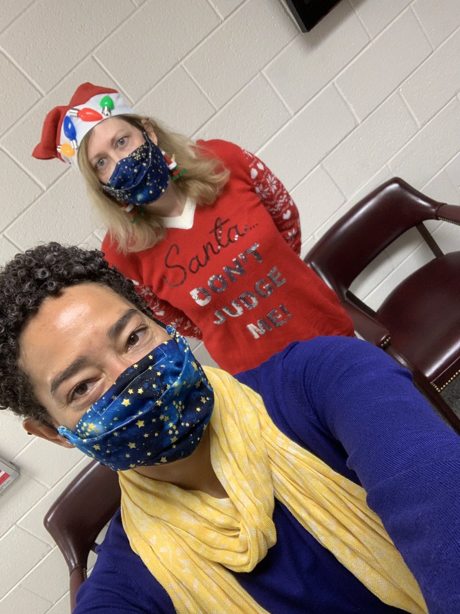 kcteaguefcpsed1's tweet photo. #herecomesbreak #holidayhustle @Lanier_MS https://t.co/o2aQfrqwe8