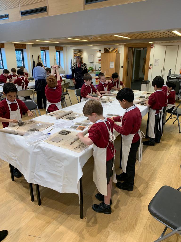 StColumbasLPrep's tweet photo. Christmas tile creations! #Christmas #SccPrepTwo https://t.co/Xrr2krJRUK