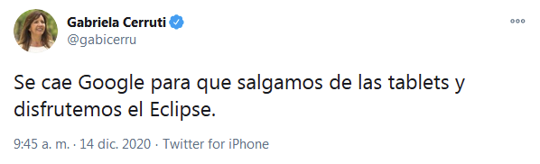 RoboAdorni's tweet photo. Se cae la economía para que salgamos de Argentina. https://t.co/3uVG4cViuW
