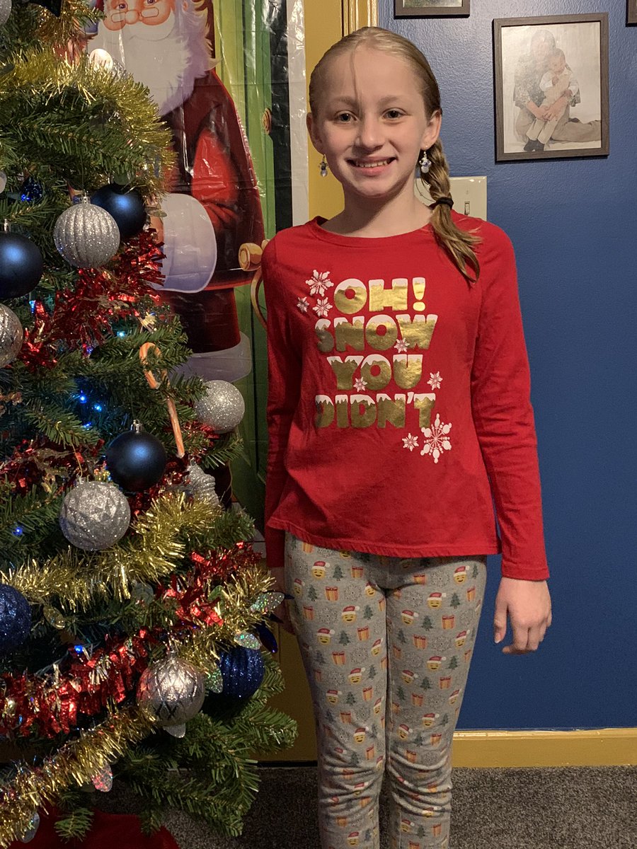 ambertucker87's tweet photo. My little snowflake Stephanie Tucker 5th grade snowflakes on her shirt, pants, and socks hair like Elsa and snowman earrings   @HayesPTOLKWD @LkwdHayes @mkryan_LKWD @lahoy16  #OneHeartBeatOneLakewood #SnowFlakeDay #5thGradeRocks #MommysSnowFlake #ILoveChristmas https://t.co/NrAjo39hhu
