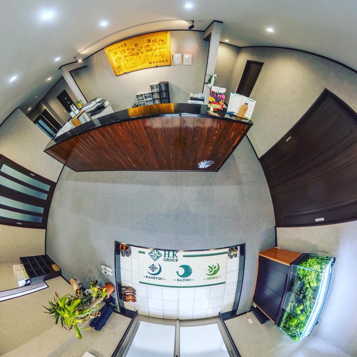 KcYamamo's tweet image. 宇和島市三間町北増穂にある｢株式会社 葉月 本社」の屋内ストリートビューを撮影させていただきました。

《撮影場所》
（株）葉月 本社
〒798-1111
愛媛県宇和島市三間町北増穂６７２
0895-49-5155
goo.gl/maps/Ve3P3mygL…

#googlemap #ストリートビュー
#pano2vr

vr-club.site