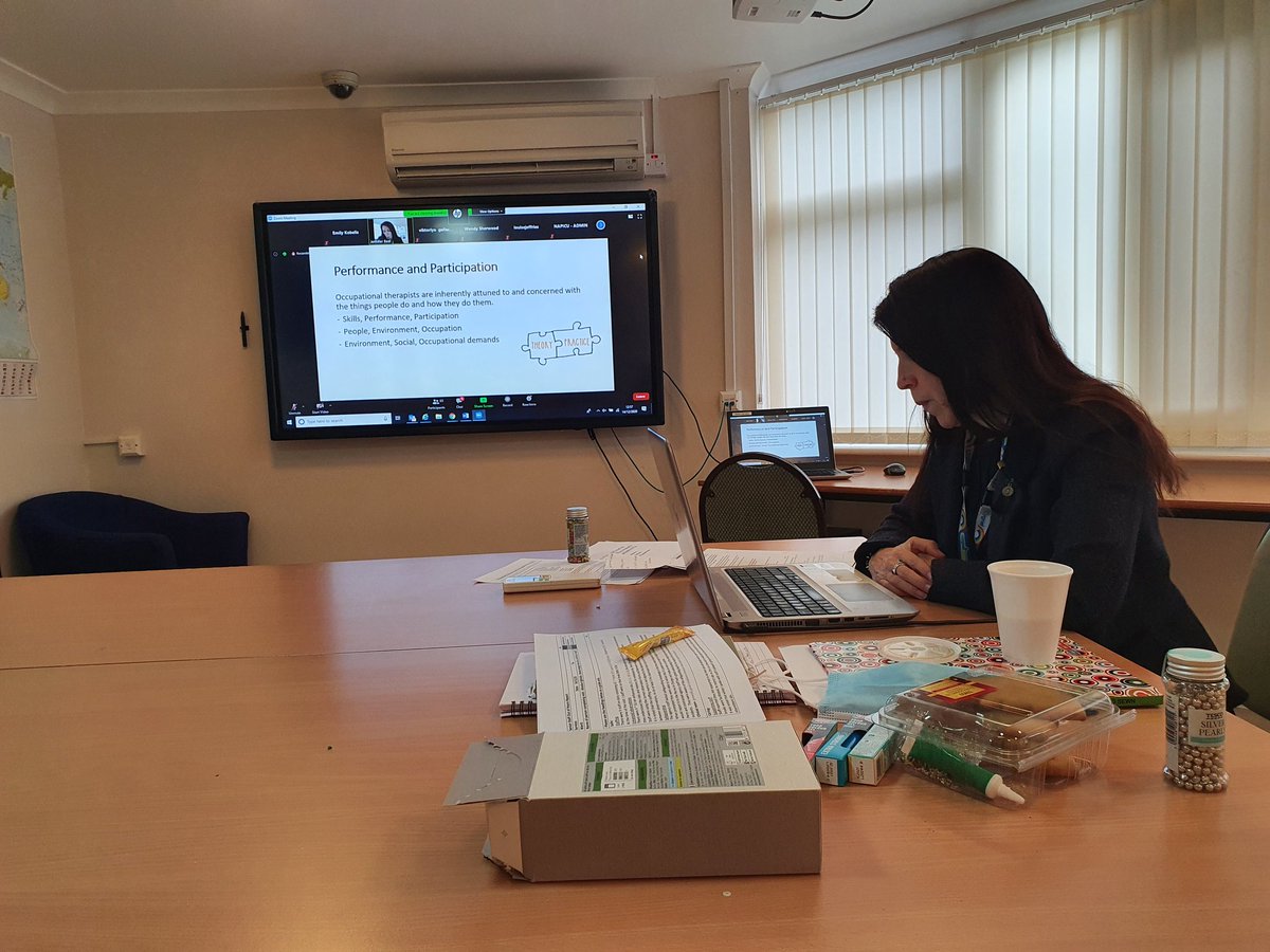 Emily Kobelis tweet media