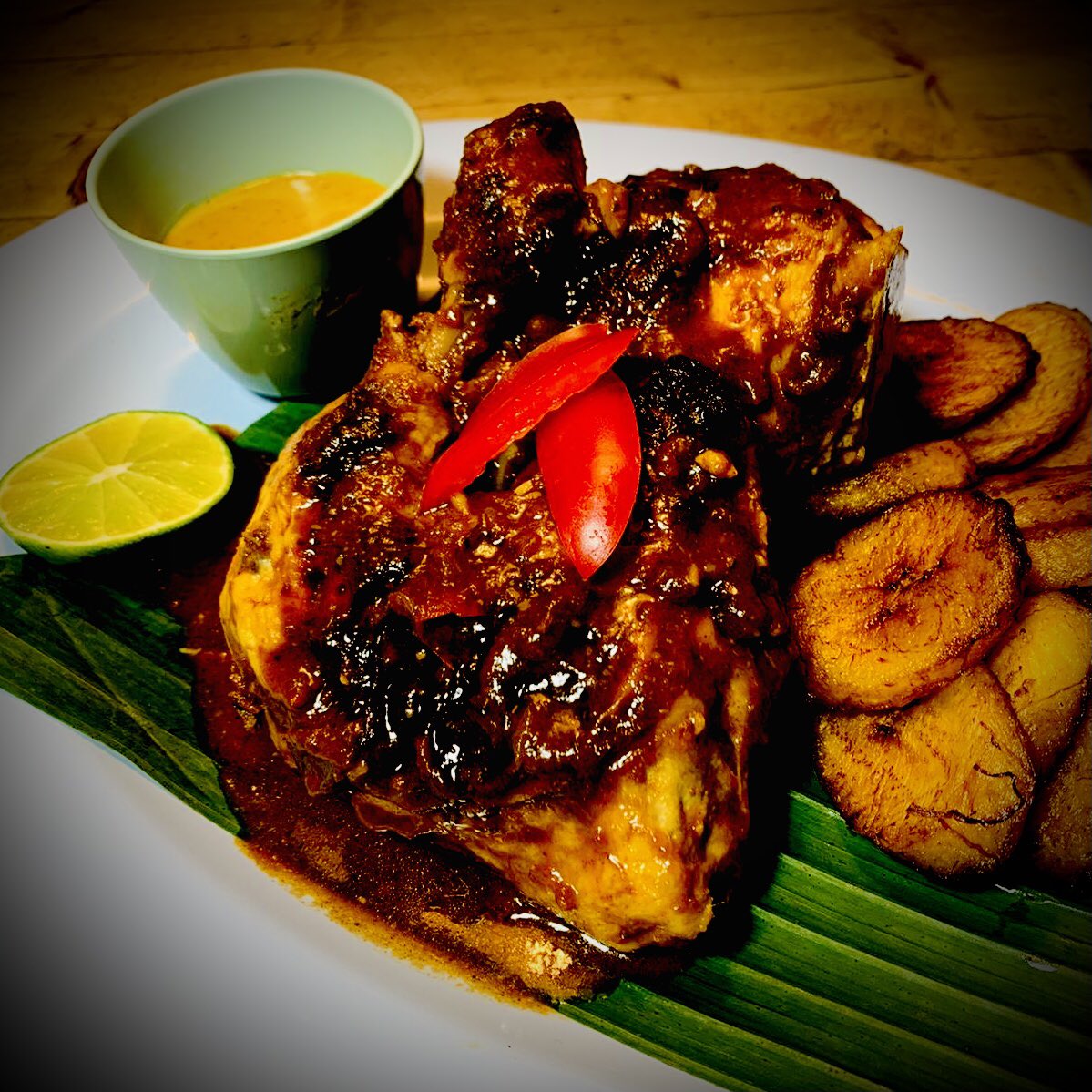 Monday Monday.....Get your weekly powers here ⁦<a href="/BannersN8/">Banners Crouch End</a>⁩ 
Tasty Jerk Chicken / Blueberry, Banana, Mint smoothie...
#crouchend #muswellhill #brunch #crouchendrestaurants #MondayMorning 
😎🍳☕️🫐🫐🫐🫐