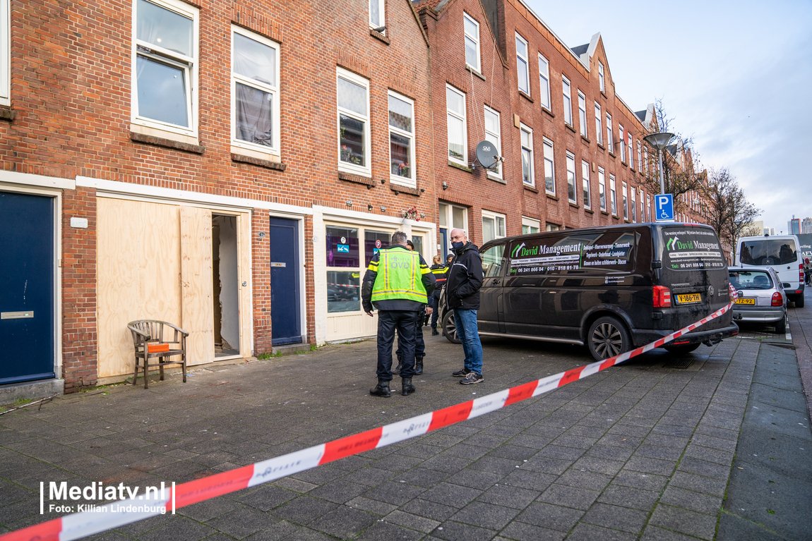 Melding politie Pompstraat Rotterdam inzake steekpartij