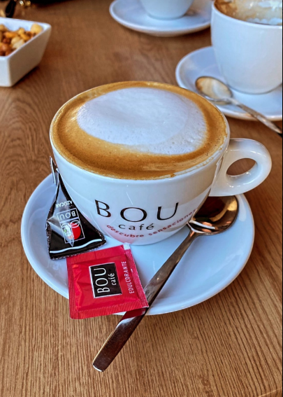 cafesbou's tweet photo. ¡Cómo nos gusta veros de vuelta sirviendo el delicioso BOU café cada día en vuestros bares y terrazas! 🙌🏼 ☕

Muchas gracias por permitirnos ser vuestro café todos los días. 🙏🏼 😊

#BouCafe https://t.co/n1DtfqgNQ5