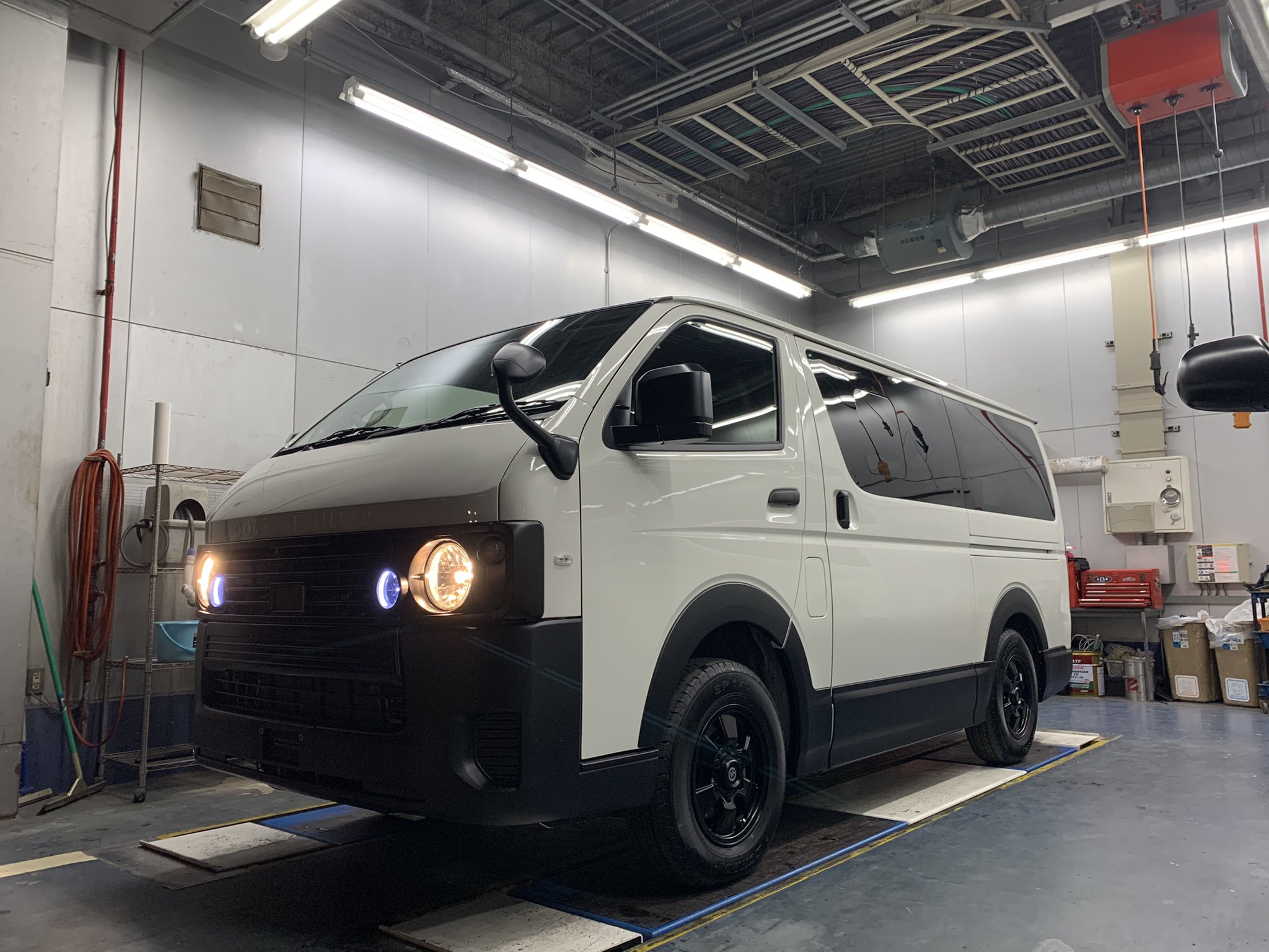 オートバックスカーズかしわ沼南店 本日東京のk様にゴードンミラーv 01納車いたしました ゴードンミラー Gordonmiller V01 ハイエース Hiace オートバックス Vanlife バンライフ ガレージライフ T Co Oiuj4r1s1e Twitter
