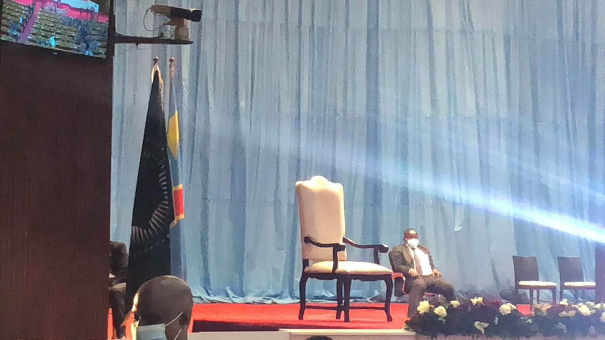 JPWAF's tweet photo. #Rdc #Discours_sur_état_de_la_Nation Mise en place en cours. Le PR @fatshi13 va bel et bien prononcer son discours ce 14.12.2020 sur l’état de la Nation au Parlement devant les deux chambres réunis en Congrès. Tradition consacrée par la Constitution de la République. https://t.co/DPwp3COfmc
