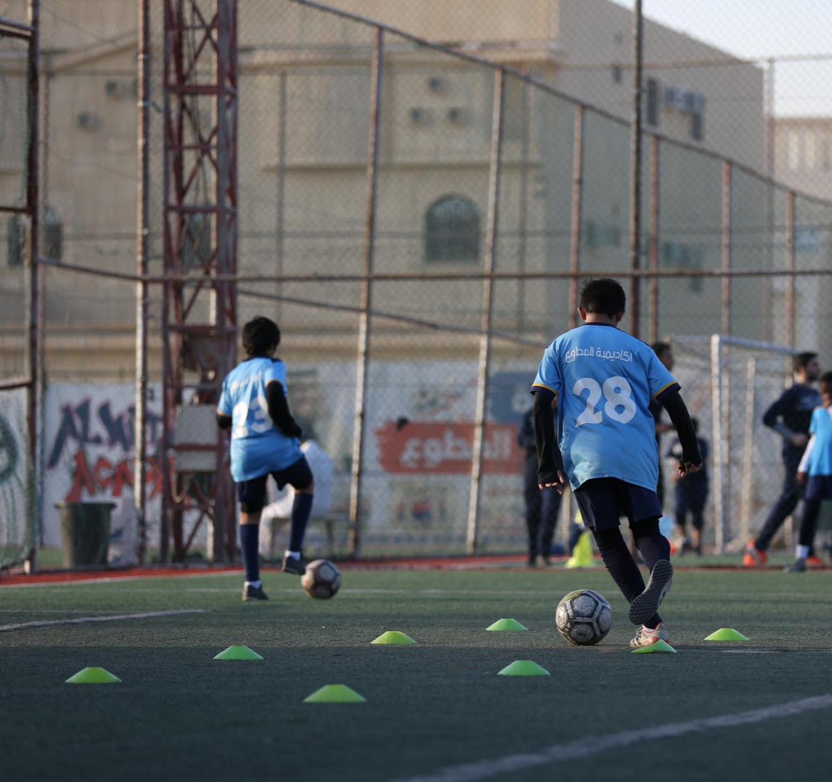 ALMOTAWA_FC's tweet photo. 📸⚽️

صور من تدريبات 
#اكاديميه_المطوع 

• https://t.co/kLhclyHdl0