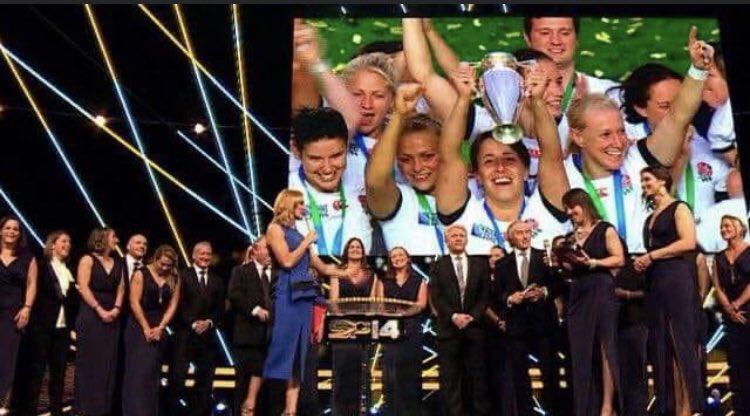 Wow what a night to remember! On this day six years ago our England team was named <a href="/BBCSPOTY/">BBCSPOTY</a> Team of the Year after winning the 2014 Rugby World Cup. The first time a women’s rugby team has ever won the award. What an achievement! 
👏🏾👏🏾 #SPOTY