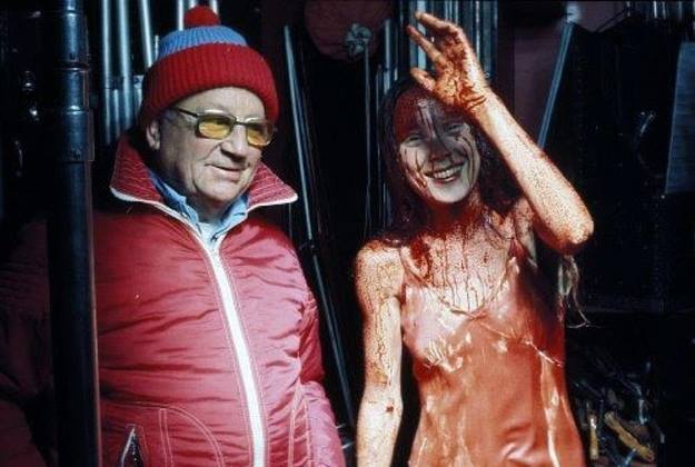 marixapanda's tweet photo. More cool horror shots! #SissySpacek #CarrieWhite #Carrie
#TimCurry #Pennywise #It #GregoryPeck #RobertThorn #PatrickTroughton #FatherBrennan #TheOmen #ShelleyDuval #WendyTorrance #JackNicholson #JackTorrance #TheShining https://t.co/1yyPhR35gd