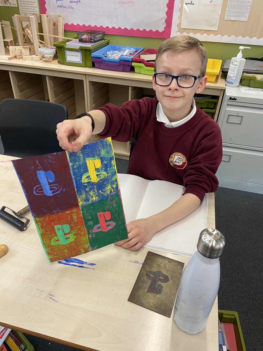 Class9DPS's tweet image. Our Andy Warhol inspired lino prints are starting to take shape! @DartonPrimary #DPS_art