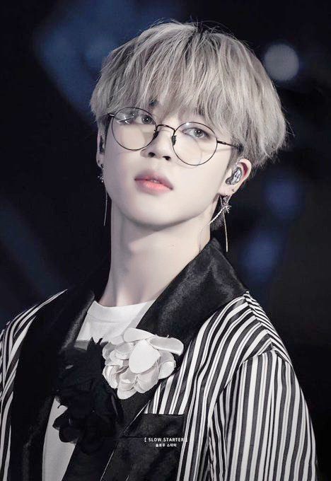 𝐂𝐡𝐢𝐦 ʲⁱᵐⁱⁿ 去年 ジミンちゃんが可愛くて可愛いくて可愛いくて可愛いくて 白目むいたkbs歌謡祭 今年は18日だそう こみんぼだーから1年 早い このジミンちゃん いまだに引きずりまくってます