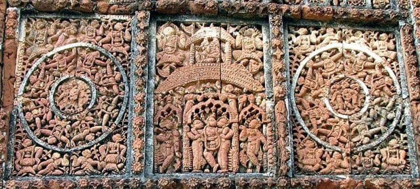 NitiNexus's tweet photo. It has beautiful terracotta sculptures on depicting various scenes from Ramayana, Krishna Leela and Mahabharata. Other paintings and sculptures include royal hunting sights, musicians and dancers. Way its drawn makes this beautiful art seemingly very alive. https://t.co/iaao6oUhlT