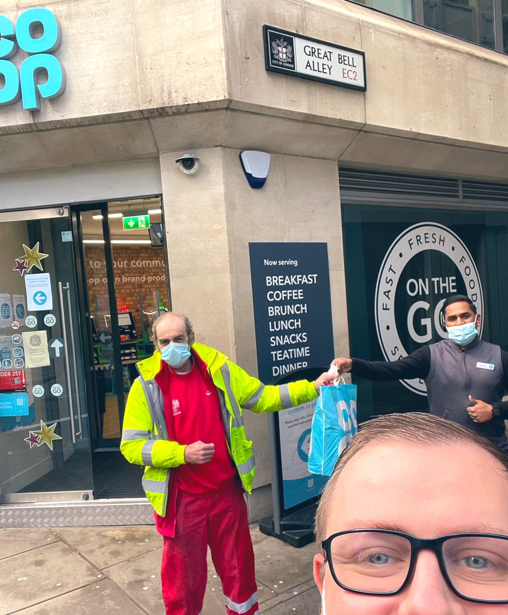cpayne51392's tweet photo. Charlie, a real local hero! He has worked through both lock downs keeping the streets of Moorgate clean and safe ππ»ππ»ππ». He also gives me the gossip of the offices π€£ A massive thank you from coop with a bag of goodies #doorstepchallenge #coop #localhero https://t.co/AuZ4AHCmUe