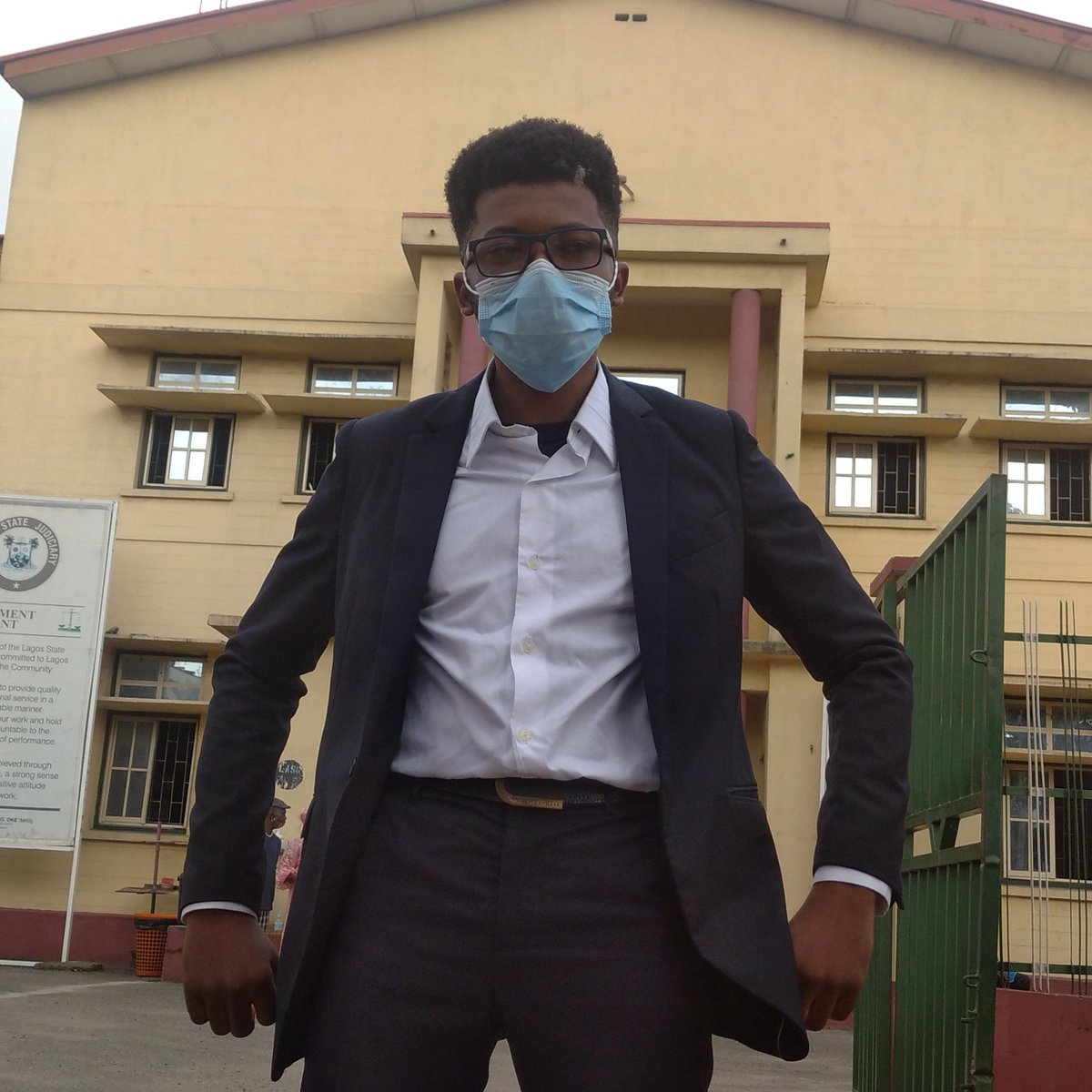 osazeyyh's tweet photo. But still, we mean business #EndSARS #BringBackOurBoys #whoorderedtheshootings https://t.co/LZhoQwiHPk