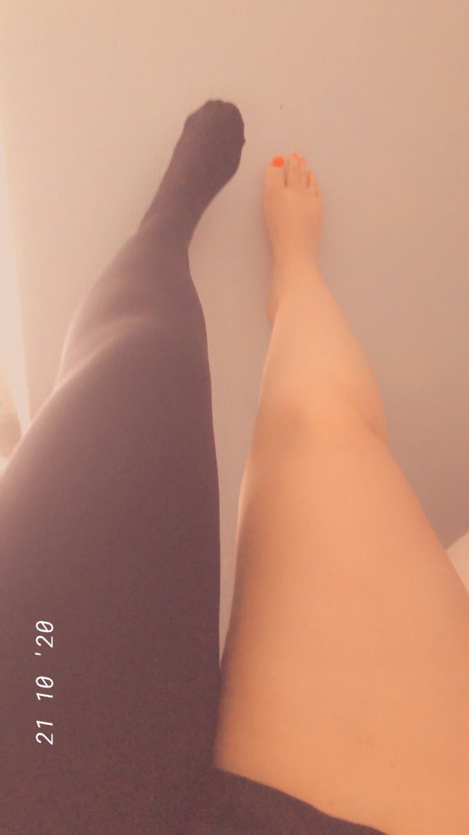MissMelly1x's tweet photo. Where are all my Nylon/tights loser!

The view of my silky nylons having on my door must give you twitches!

😂

Findom nylons tight feetlovers legslover https://t.co/bzrtKmhTol