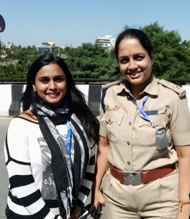imsinchana's tweet photo. ವೆಸ್ಟ್ ಡಿ.ಸಿ.ಪಿ ಲೇಡಿ ಸಿಂಗಮ್ @DCPTrWestBCP ಅವರನ್ನ ಭೇಟಿ ಮಾಡಿ ಸಂತೋಷ ಆಯ್ತು.
#SinchanaGowda #DrSowmyaLatha https://t.co/glLWXXjI66