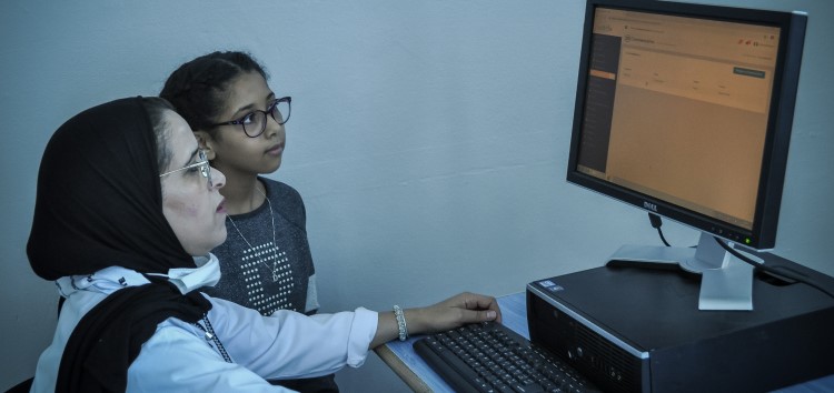 The Anglo-Moroccan School in Tangier is using @laxial_com app to maintain the essential link between teachers &amp; students during #covid19. Teachers can share homework &amp; other documents electronically w/ students.👩‍🎓💻

🙌With <a href="/UE_au_Maroc/">UE au Maroc</a> @eu_near's support

ebrd.com/news/2020/ebrd…