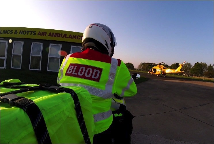 RAF__Police's tweet photo. 2020 Highlight
#RAFPolice Sgt Dave Taylor is a #volunteer with the
@LEBBSBloodBikes. Since the pandemic began they have delivered COVID-19 test samples and recently they were collecting breast milk from a self isolating mum to her baby in a hospital Neonatal Dept #2020lookback https://t.co/yeBIkhzGB4