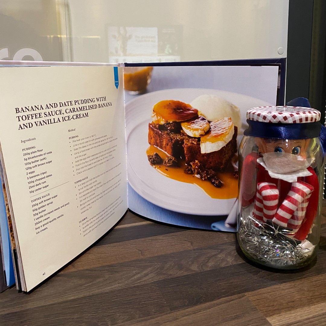 kingsbridgehosp's tweet photo. Our #KingsbridgeElf has 1 more day of #elfisolation & can't wait to enjoy our Banana & Date Pudding from our #KingsbridgeKitchen! - https://t.co/lvatzr2Vqd
Remember, you can still donate & purchase an elf isolation certificate via our GoFundMe page: https://t.co/JRDG5zzcJh https://t.co/QiPJ2vSHFx