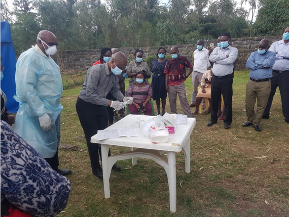 Amref_Kenya's tweet photo. The Antigen Rapid Diagnostic Testing is easy to use, helps in early quick identification of infected cases that may or may not have symptoms, thereby enabling quick action to save lives. #AmrefCOVID19Response @MOH_Kenya @EUinKenya @AfricaCDC @Amref_Worldwide https://t.co/8LoLPPY8dR
