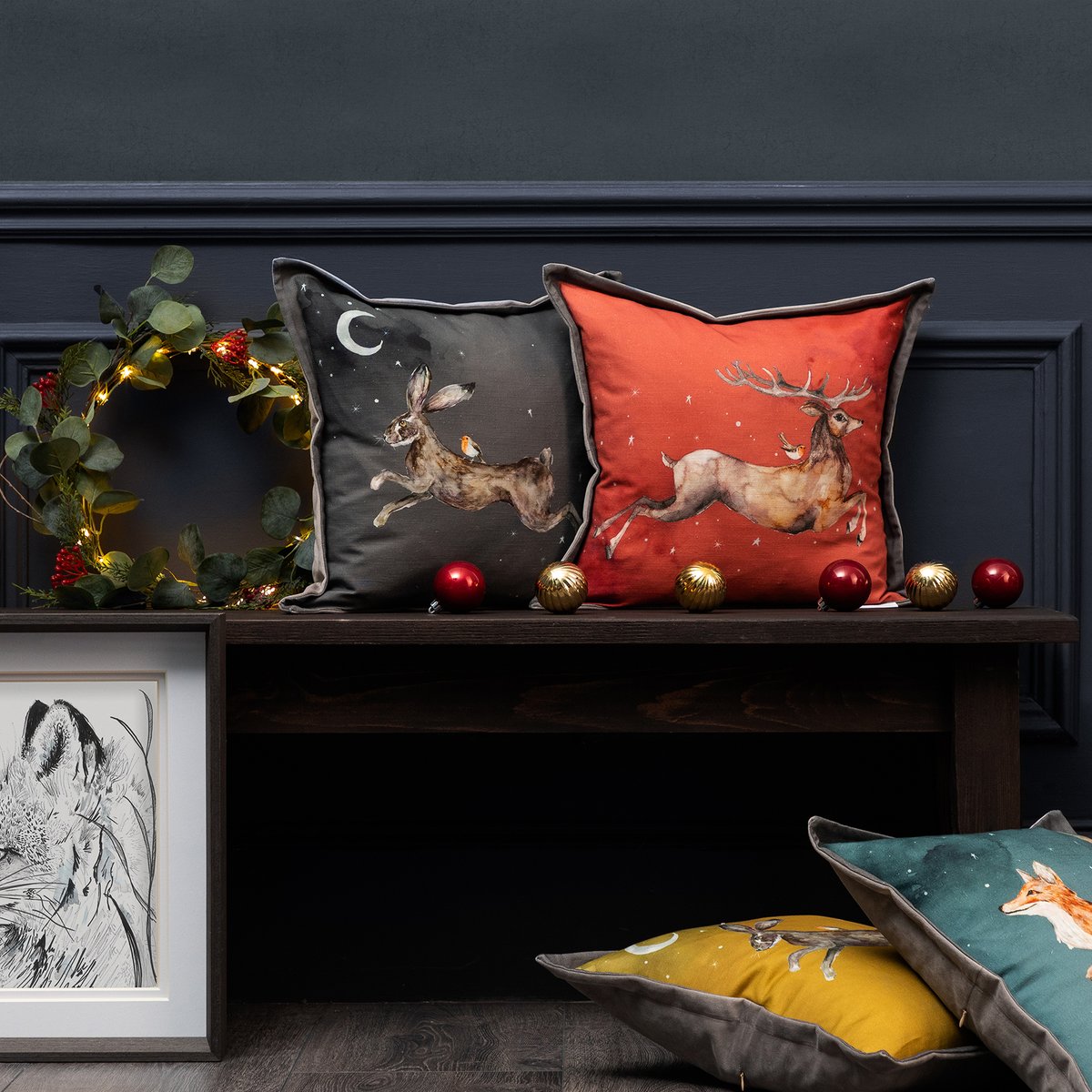 Create a festive feeling in your home with our beautiful Christmas cushions! Shop now at voyageoutlet.com/collections/ch…