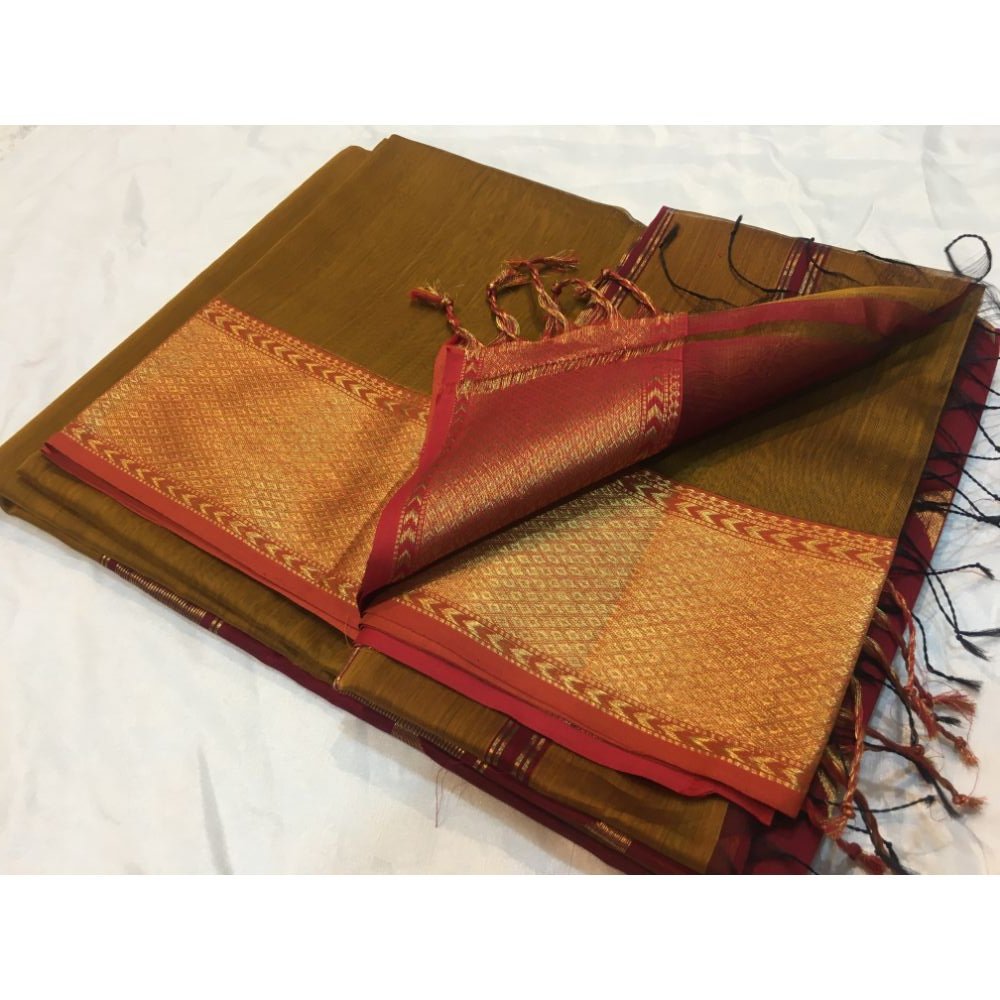 sixyardsaree's tweet photo. TRIANGLE BUTI SAREE Saree with a combination of Green, maroon, Gold colors.
Reach us on 7799789085 (Call/WhatsApp).
Shop Now at https://t.co/eMoLsjhC6R
#maheshwarisaree #puresilk #silksaree #sixyardsaree #handloomsaree #handloomweaves #muiltiborder https://t.co/M90lEdFWoM