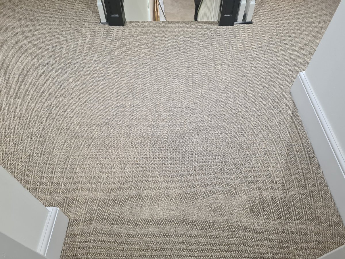 andyangell's tweet photo. @FBallUK f40,f3  #yellowbucket 👊 https://t.co/Ou6EIgGORV