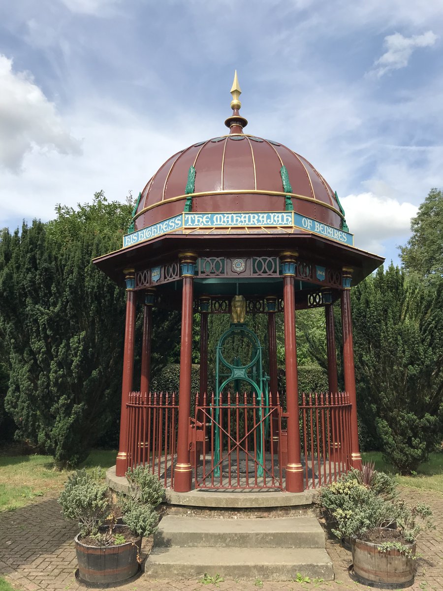 Day 6 of our cracking Christmas competition!

Question: Built in 1863 to bring aid to thirsty residents, this well is quirky as it's unique. Where is it? 

Go to @VisitChilterns <a href="/visitbucks/">visit bucks county</a> FB pages to solve the puzzle.

Today’s Discovery Prize are
<a href="/chilternarts/">Chiltern Arts Festival</a> festival tickets.