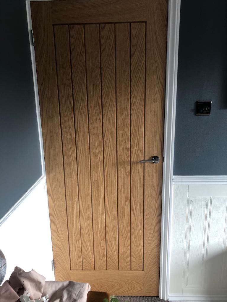 RobbieChrimes's tweet photo. Here’s a couple of the installations completed in #stafford last week (slacking on my posts) @EnduranceDoors @XLJoinery @zoohardware @soudal_uk @freefoam @avocetabs #compositedoor #oakdoor #oakinterior #oakinternal doors https://t.co/faaGcg9n4r