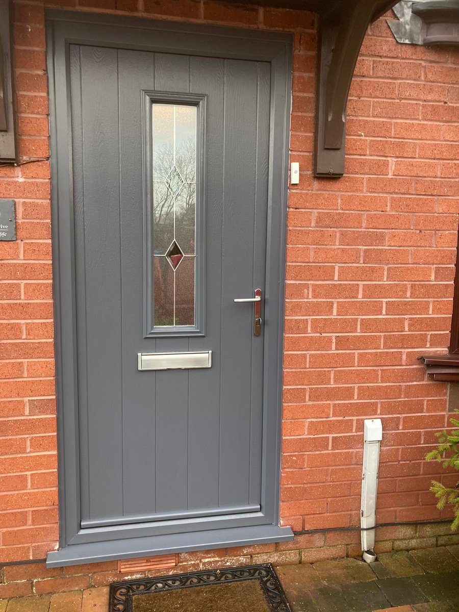 RobbieChrimes's tweet photo. Here’s a couple of the installations completed in #stafford last week (slacking on my posts) @EnduranceDoors @XLJoinery @zoohardware @soudal_uk @freefoam @avocetabs #compositedoor #oakdoor #oakinterior #oakinternal doors https://t.co/faaGcg9n4r
