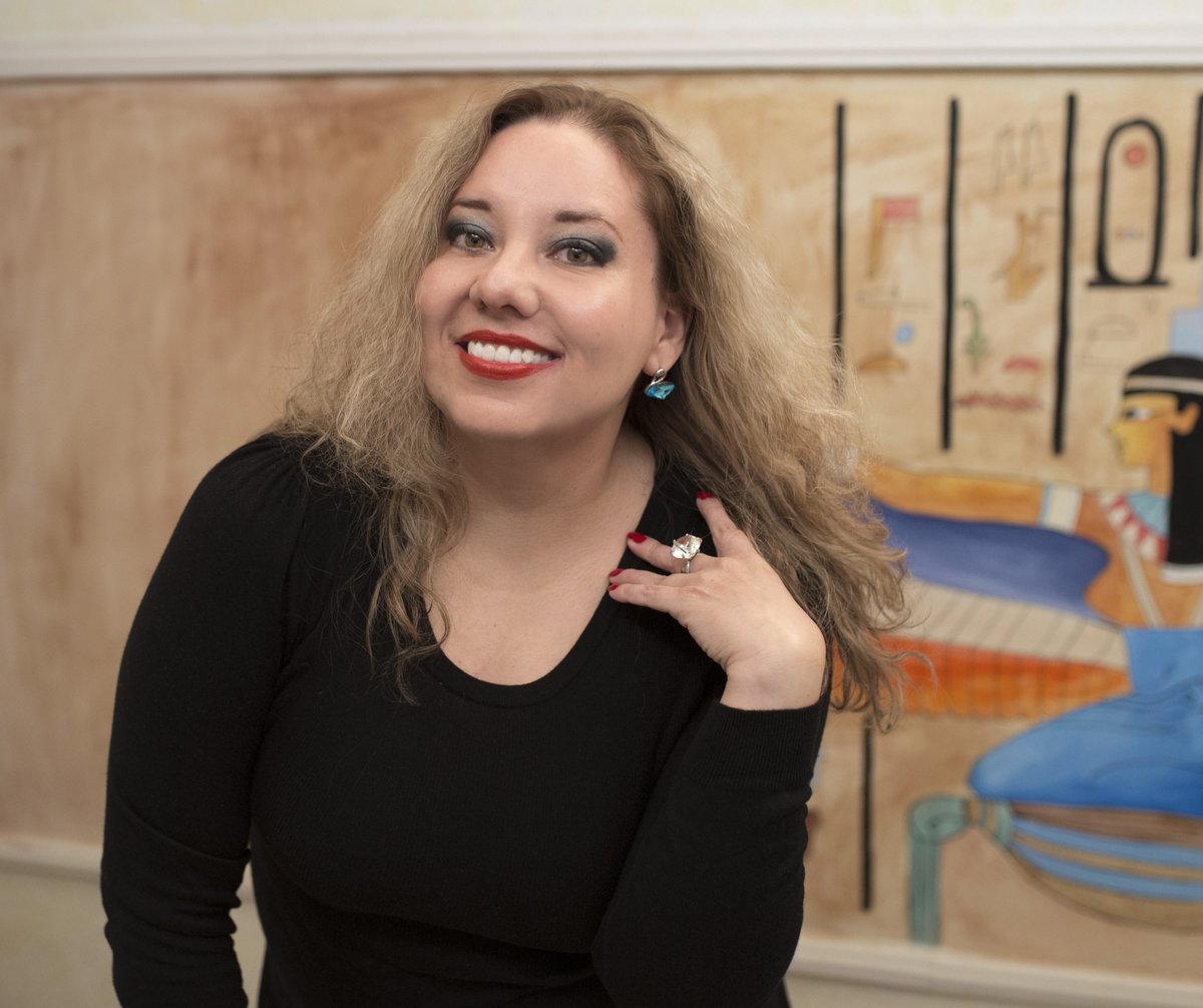EvaSirenita2404's tweet photo. Another wonderful shot by my photographer Melissa
MelissaMorielFotografia on FB โค๏ธ๐
#professionalshot #curvymodel #authorphoto #evarojano #photographer #blondegirl #photoshoot #plusizedfashion #blackdress #winterdress https://t.co/1Z2U4aj5KT