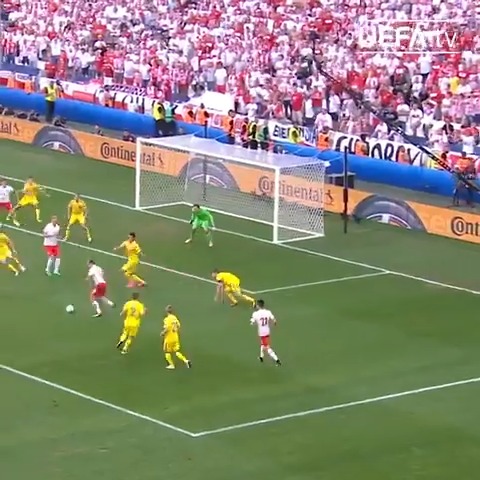   Jakub B aszczykowski\s footwork and finish =   Happy birthday to the Poland legend  | 