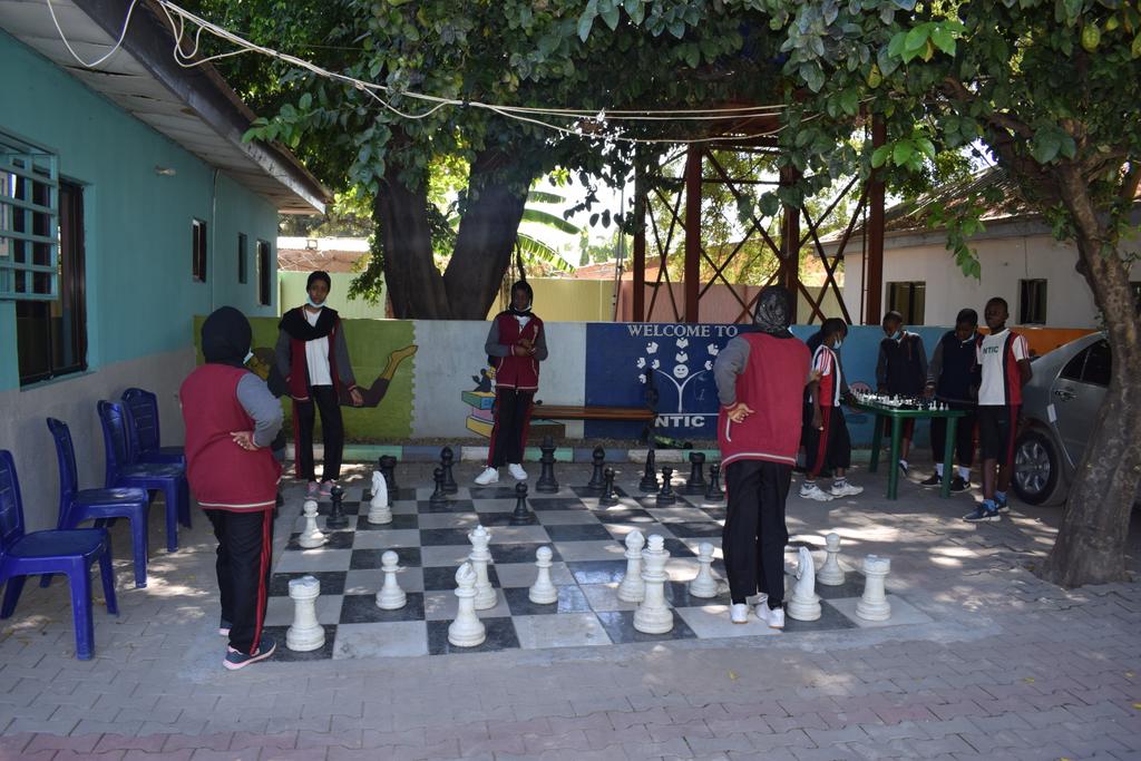 NticNur_Pry's tweet photo. CHESS CLASS https://t.co/DCoAAQx3eg