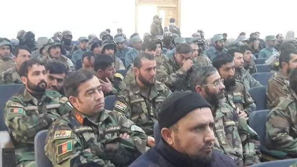 qari_noorullah's tweet photo. د بدخشان دینی عالمانو، قومی مشرانو او اوسیدونکو له امنیتي ځواکونو ملاتړ اعلان کړ.
دوی د امنیتي ځواکونو له میړانې او سرښندنو ستاینه وکړه او هغوی یې ريښتیني بچیان او ساتونکي وبلل.
#ThisIsANDSDF #Badakhshan #WeAreAfghanistan https://t.co/HTTmU5DkpT