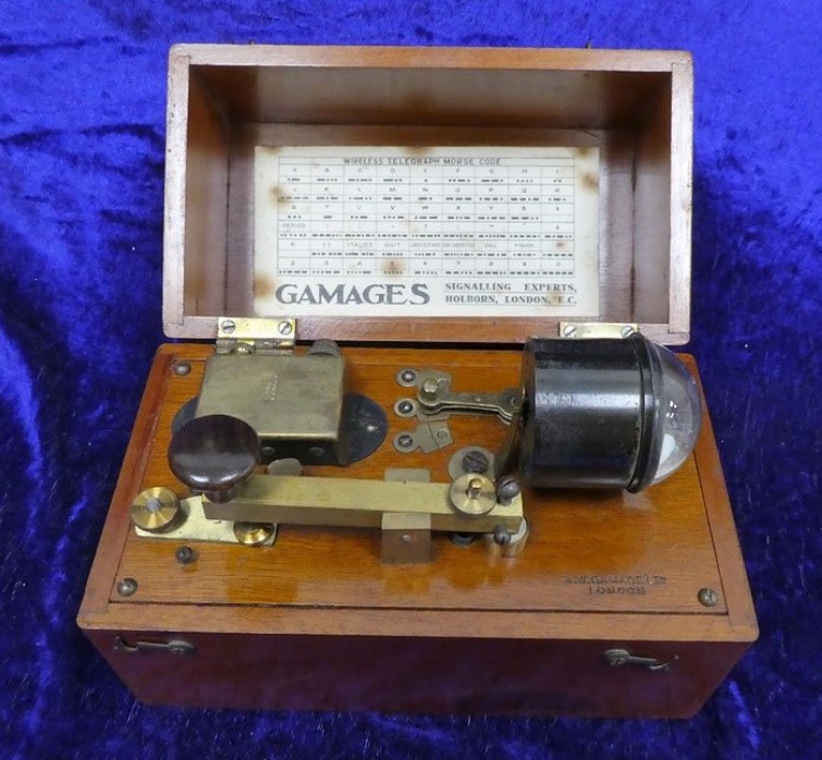 PostScriptSE23's tweet photo. Double-cool antique Gamages wireless telegraph morse code key and signal lamp! #morsekey #wirelesstelegraph #gamage #morsecode #postscriptantiquesse23 #homedecor https://t.co/UybmnIsFnO