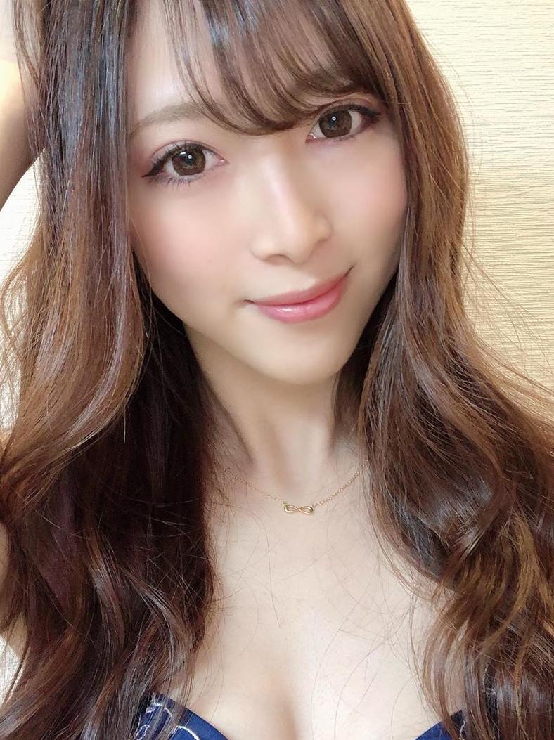 Chaar_17474's tweet photo. 新しいヘアカラー👅 https://t.co/F4NAhMTnd9