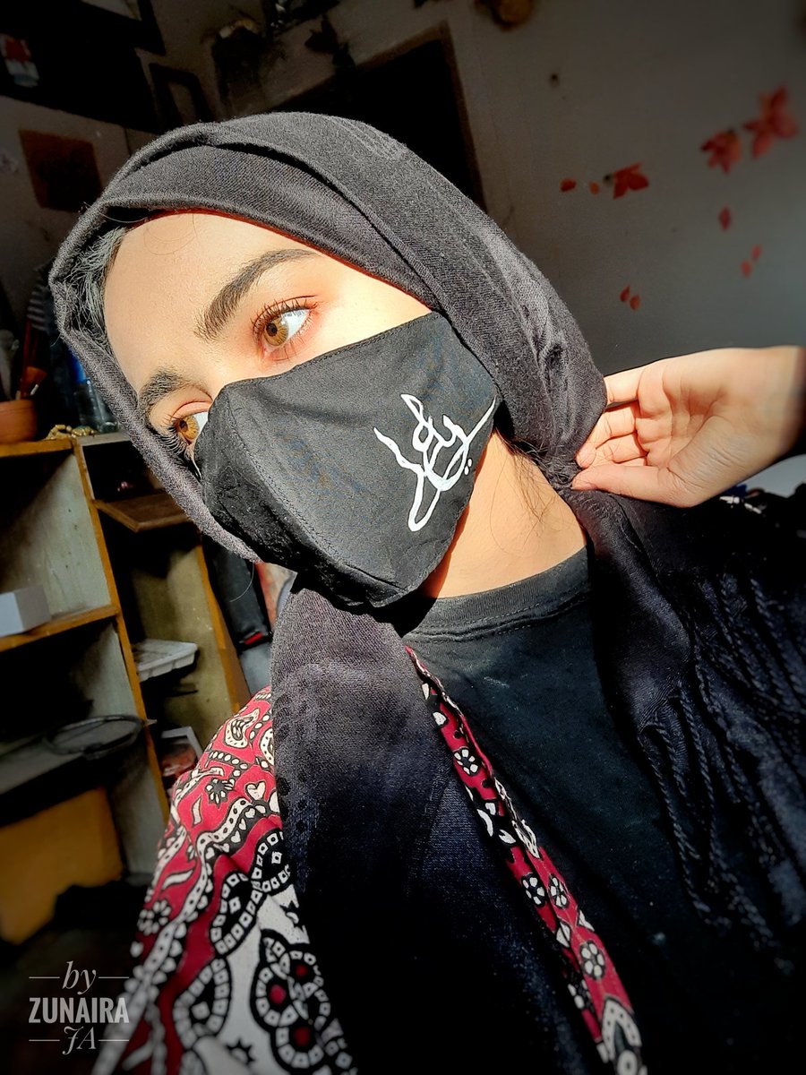 YouAreFlover's tweet photo. Mama stitched these Masks so I painted em♥️ https://t.co/tj4H2NLN0e