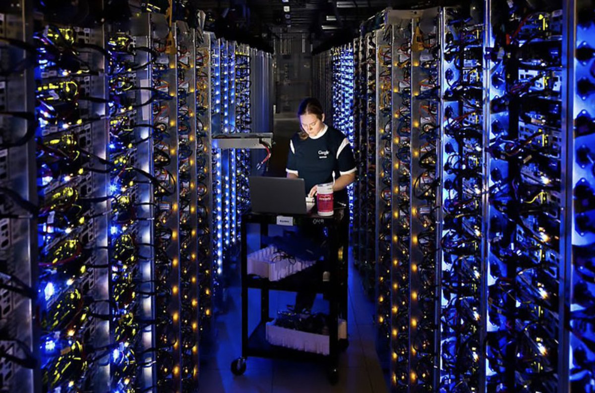 Plage_Web's tweet image. [Actualité Numérique]

#codecarbon , un nouvel outil pour mesurer le bilan carbone des algorithmes d’intelligence artificielle ! 👍
Pour un numérique plus Green  🟢 
bit.ly/34c0Ul0
#EfficaciteEnergetique #numerique