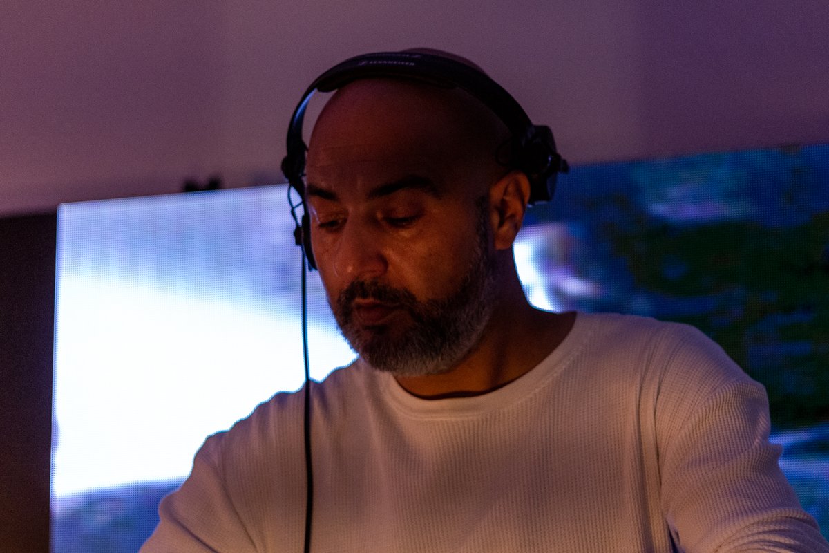 dkmntl's tweet photo. Hip-hop maestro and @Patta_NL regular DJ SP is stepping up now as the first DJ of countless across the next 10 days of #DekmantelConnects. 

Tune into his set over on our website, and strap in for a full afternoon of prime cuts: https://t.co/67A9D9iFVf https://t.co/WqOYqKTy5U