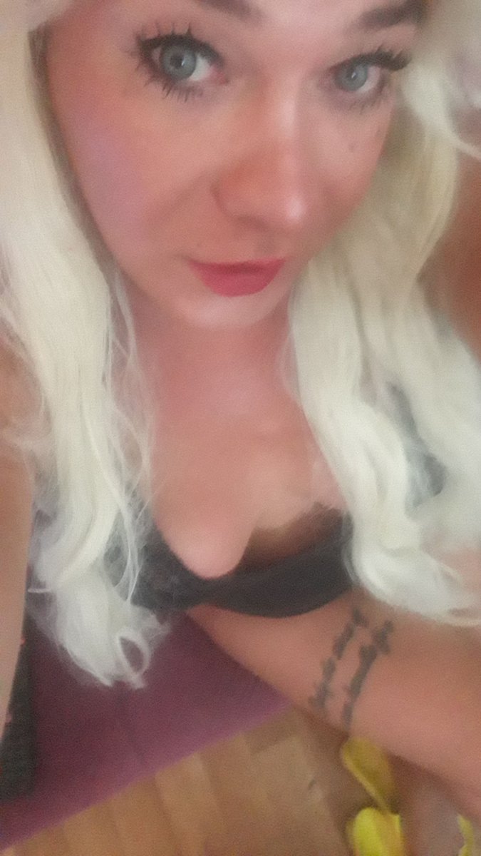 #bodrumtravesti SELÂM BEYLER 🙋🏼‍♀️ GÜMBETTEYİM ✔GÖRÜŞMELERİMİ KENDİ EVİMDE YAPIYORUM🏡🏠 TEMİZLİK HİJYEN BAKIM ÇOK ÖNEMLI 💖💕💋👄👍CİDDİ BEYLER ARAYABİLİR 📞05316875474📞🙋🏼‍♀️ #GÜMBET