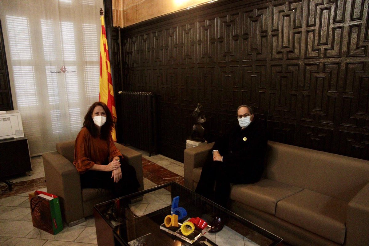 alcaldegi's tweet photo. Avui he rebut a @girona_cat el MHP de la Generalitat @QuimTorraiPla arran de la propera obertura de la seva oficina a Girona. Hem acordat col·laborar i aprofundir la relació institucional, és un orgull per la ciutat ser la seu del seu despatx oficial! https://t.co/co5q97qYXa