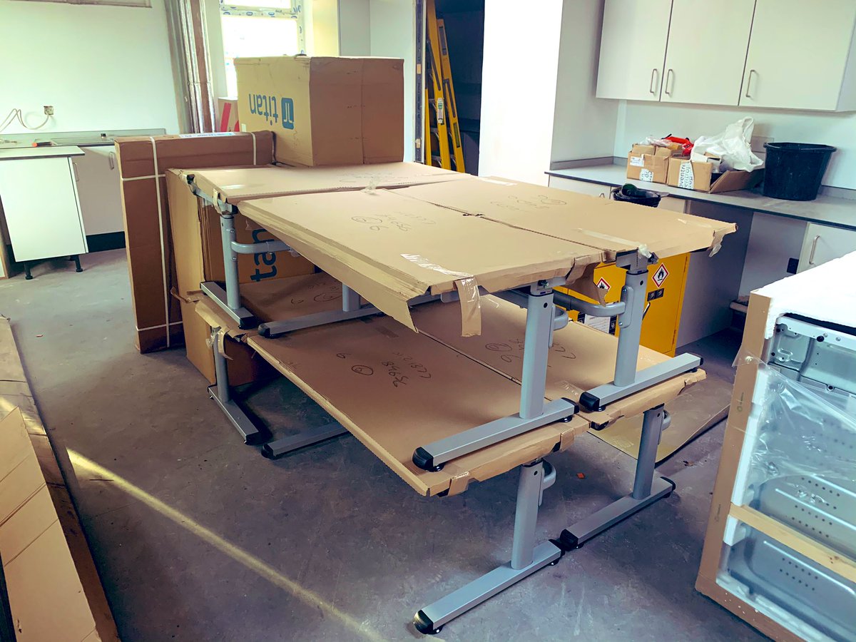 GreenMeadowsWAT's tweet photo. It’s Christmaaaaaas! Food Tech Kitchen appliances and furniture have arrived! So excited that Green Meadows must be on the ‘Nice List’ - ovens, fridges, hobs, desks, extractors and hoods!🎄🎅🏼👍🏻 #VarietyBigBuild @VarietyNorthern @VarietyGB @BAMConstructUK @NGBaileyUK @Child_Leeds https://t.co/qIimYsoYOq